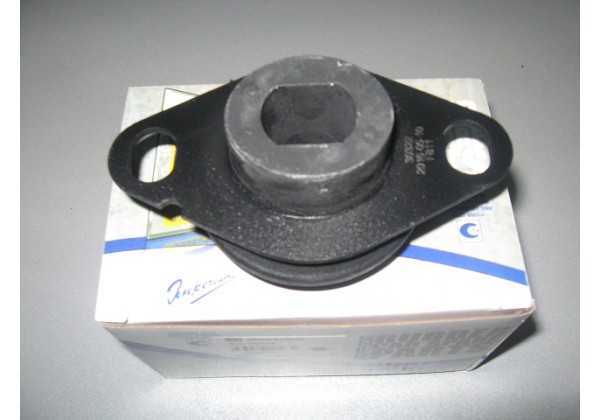 Опора двигуна ліва Renault Kangoo, Clio II ,Symbol II ,19, 21, Megane, Scenic, 7700788318, 8200089697, 8200072699
